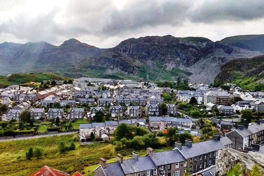 Mountain Walks Straight From The Doorstep Villa Blaenau Ffestiniog Exterior photo