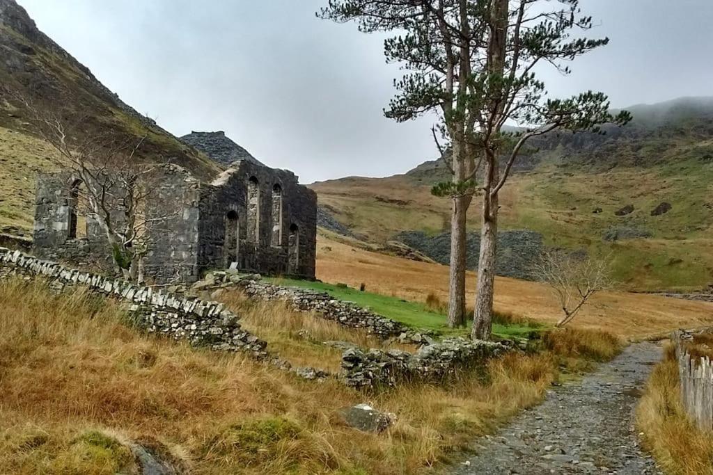 Mountain Walks Straight From The Doorstep Villa Blaenau Ffestiniog Exterior photo