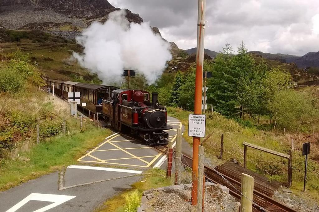 Mountain Walks Straight From The Doorstep Villa Blaenau Ffestiniog Exterior photo